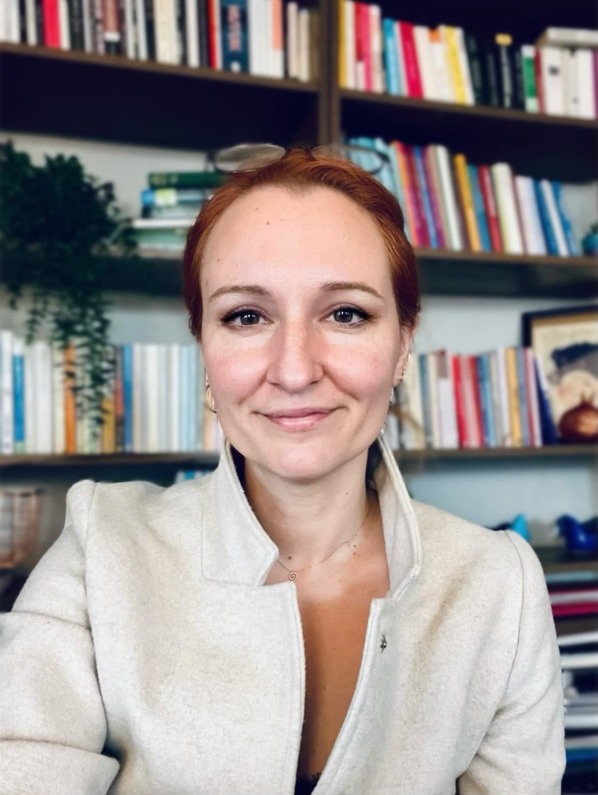 Dr. Damla Til Öğüt