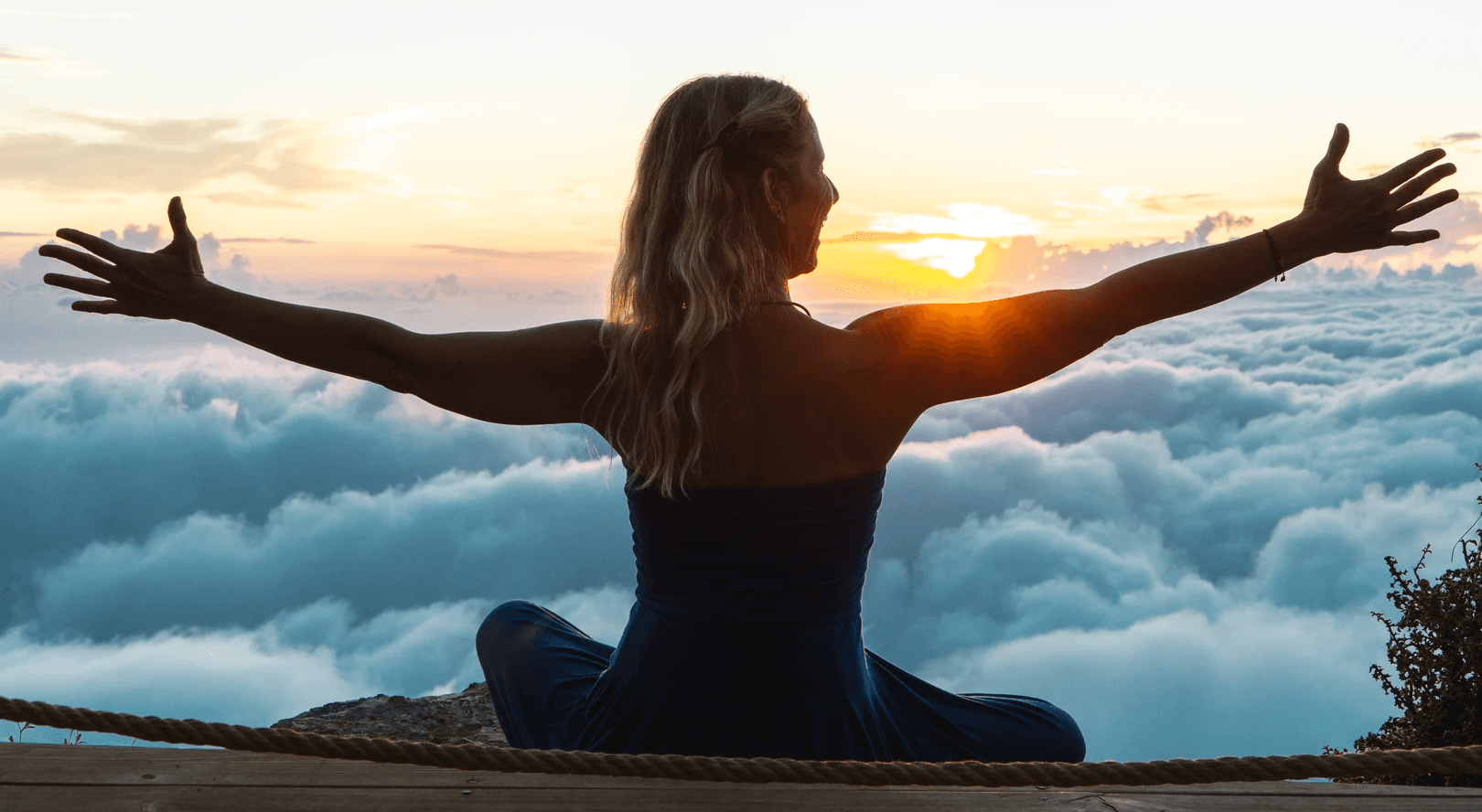 Kalbe Dönüş: Geriye Eğilmelerle Yoga ve Şefkat Meditasyonu